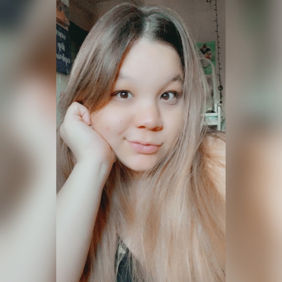 Meet your Posher, Erisa - Picture 1 of 1